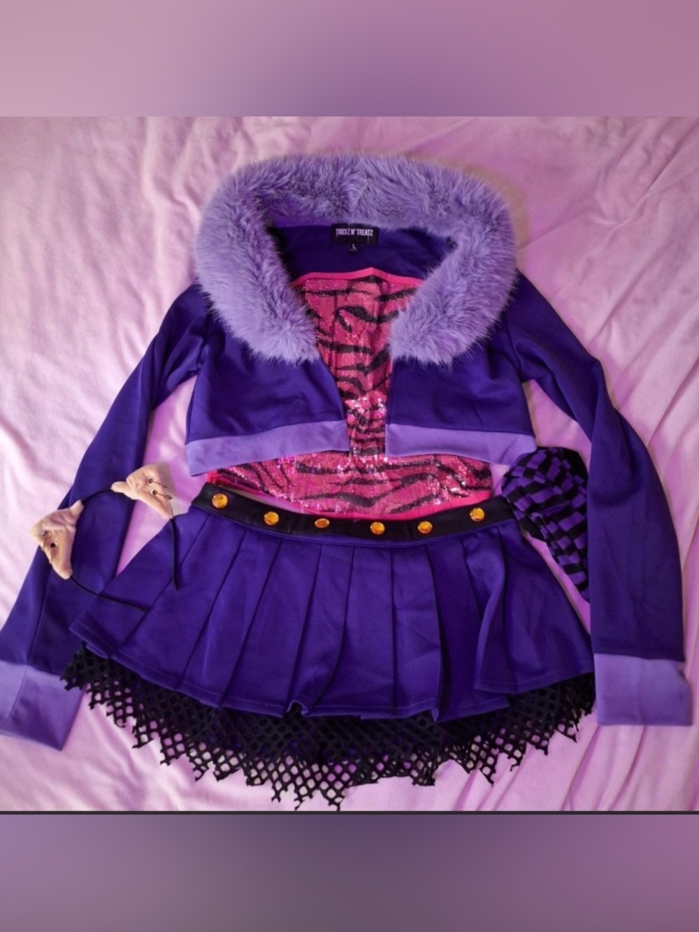 Trickz N Treatz Dolls Kill ‘Clawdeen’ High School Werewolf Costume Wig Set L NWT